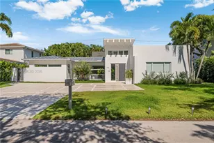 475 Woodcrest Rd, Key Biscayne, FL 33149 - Photo 2