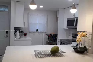 1541 S Ocean Blvd, Lauderdale by the Sea, FL 33062 - Photo 18
