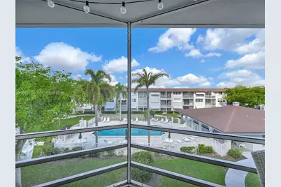 400 SE 10th St #303, Deerfield Beach, FL 33441 - Photo 18