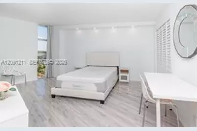 100 Bayview Dr #521, Sunny Isles Beach, FL 33160 - Photo 12
