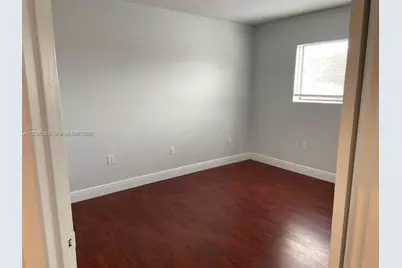 450 W Palm Circle #202, Pembroke Pines, FL 33025 - Photo 12