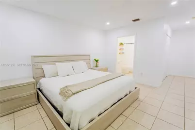 153 NW 6th St, Homestead, FL 33030 - Photo 12