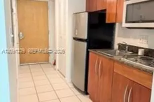 1200 Brickell Bay Dr, Miami, FL 33131 - Photo 4