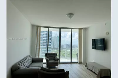 79 SW 12th St #3005, Miami, FL 33130 - Photo 2