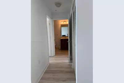 79 SW 12th St #3005, Miami, FL 33130 - Photo 4