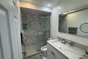 1305 W 53rd St, Hialeah, FL 33012 - Photo 16
