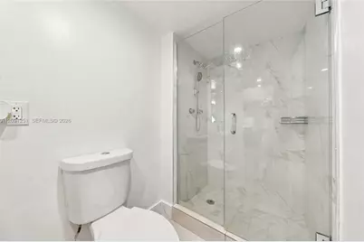 1055 NE 144th St, North Miami, FL 33161 - Photo 26
