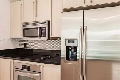 1111 SW 1st Ave #3216, Miami, FL 33130 - Photo 4