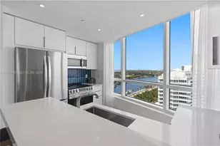 4401 Collins Ave, Miami Beach, FL 33140 - Photo 20