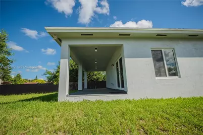 348 SW 5th Ave, Florida City, FL 33034 - Photo 20