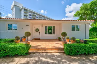 890 NE 168th St, North Miami Beach, FL 33162 - Photo 2