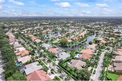 550 NW 110th Ave, Plantation, FL 33324 - Photo 4