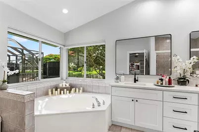 550 NW 110th Ave, Plantation, FL 33324 - Photo 22