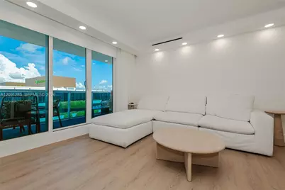 2301 Collins Ave #834, Miami Beach, FL 33139 - Photo 4