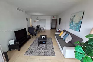 3801 S Ocean Dr, Hollywood, FL 33019 - Photo 10