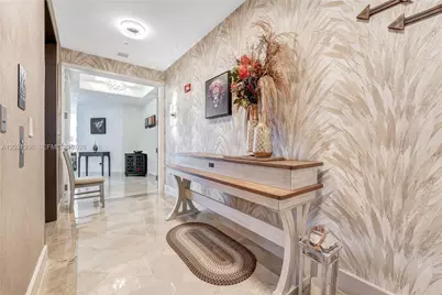 100 S Pointe Dr #2403, Miami Beach, FL 33139 - Photo 2