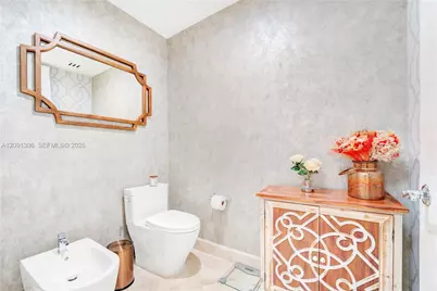 100 S Pointe Dr #2403, Miami Beach, FL 33139 - Photo 22