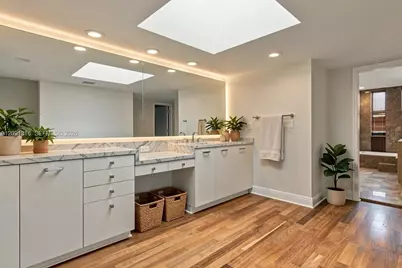 1542 NE Quayside Ter #D2, Miami, FL 33138 - Photo 28