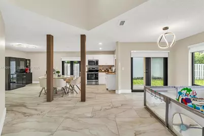 2836 W River Run Cir W, Miramar, FL 33025 - Photo 10