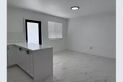 1901 NW 30th St #2, Miami, FL 33142 - Photo 6