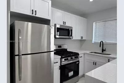1901 NW 30th St #2, Miami, FL 33142 - Photo 4