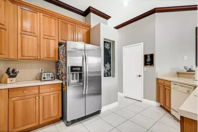 15976 SW 4th St, Pembroke Pines, FL 33027 - Photo 38