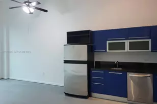 253 NE 2nd St, Miami, FL 33132 - Photo 2