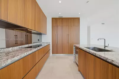 175 SE 25th Rd #3302, Miami, FL 33129 - Photo 14