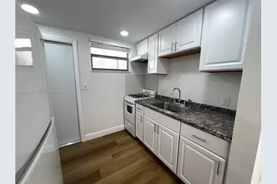 1040 Jefferson Ave #5, Miami Beach, FL 33139 - Photo 12