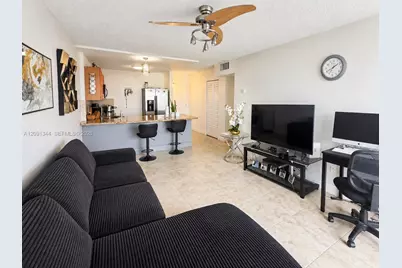 4550 NW 9th St #901E, Miami, FL 33126 - Photo 10
