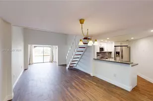 10257 NW 9th St Cir, Miami, FL 33172 - Photo 4