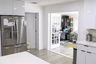 310 NE 12th Ave, Pompano Beach, FL 33060 - Photo 20