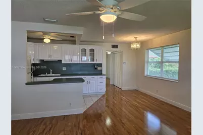 880 W Horizons W #205, Boynton Beach, FL 33435 - Photo 4