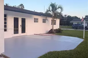 18608 SW 93rd Pl, Cutler Bay, FL 33157 - Photo 28