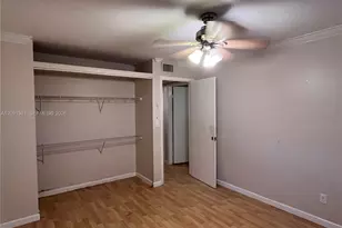 11010 Clubhouse Rd, Pembroke Pines, FL 33026 - Photo 32