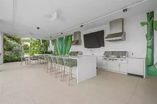 2200 Brickell Ave, Miami, FL 33129 - Photo 18