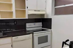 1150 Collins Ave, Miami Beach, FL 33139 - Photo 10