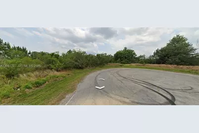 6857 Dickinson Dr, Sebring, FL 33872 - Photo 2
