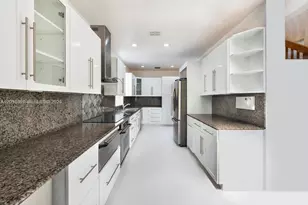 2000 S Bayshore Dr, Miami, FL 33133 - Photo 8