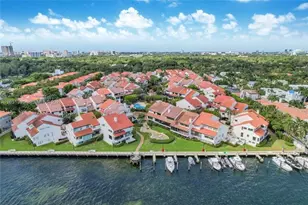 2000 S Bayshore Dr, Miami, FL 33133 - Photo 36