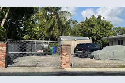 111 SW 24th Ave, Miami, FL 33135 - Photo 4
