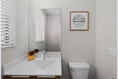4720 NW 84th Ct, Doral, FL 33166 - Photo 10