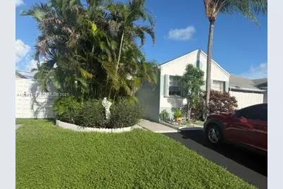 20721 SW 103rd Ct, Cutler Bay, FL 33189 - Photo 2