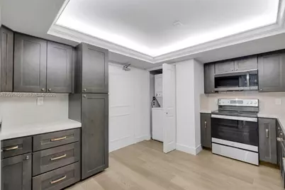 3200 Port Royale Dr N #205, Fort Lauderdale, FL 33308 - Photo 8