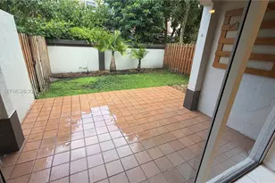 200 Riverwalk Cir, Sunrise, FL 33326 - Photo 16