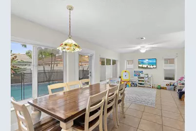 20833 NW 14th Ct, Pembroke Pines, FL 33029 - Photo 8