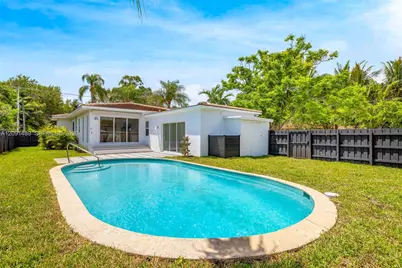 701 NE 119th St, Biscayne Park, FL 33161 - Photo 28