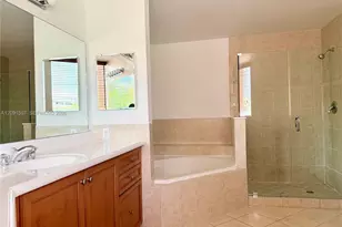 8390 SW 72nd Ave, Miami, FL 33143 - Photo 10