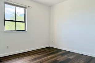 8390 SW 72nd Ave, Miami, FL 33143 - Photo 12