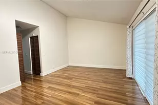 1035 NW 164th Ave, Pembroke Pines, FL 33028 - Photo 16
